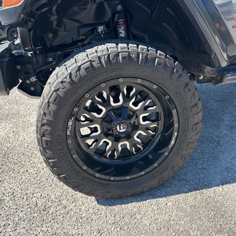 2023 Jeep Gladiator Mojave
