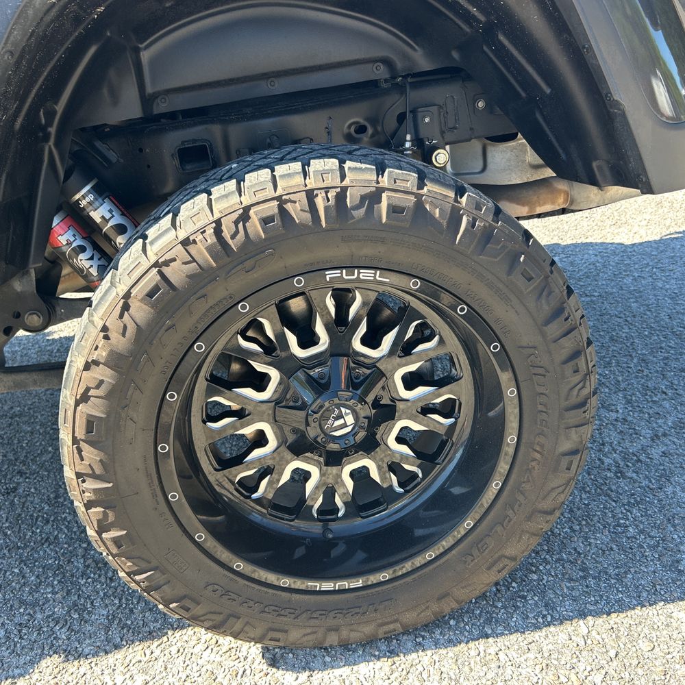 2023 Jeep Gladiator Mojave