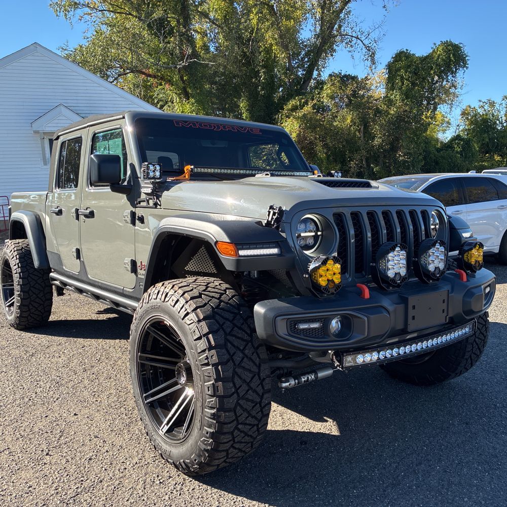 2021 Jeep Gladiator Mojave