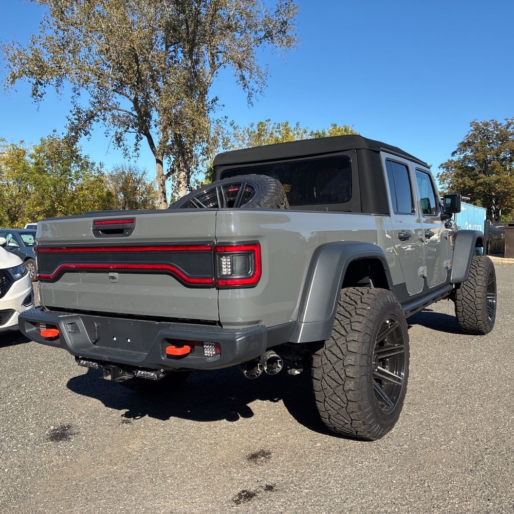 2021 Jeep Gladiator Mojave