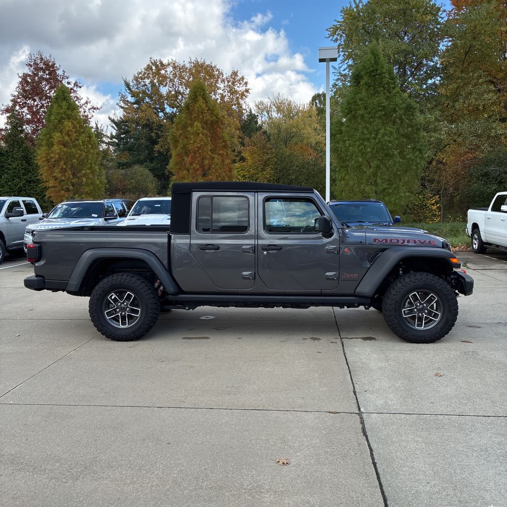 2024 Jeep Gladiator Mojave