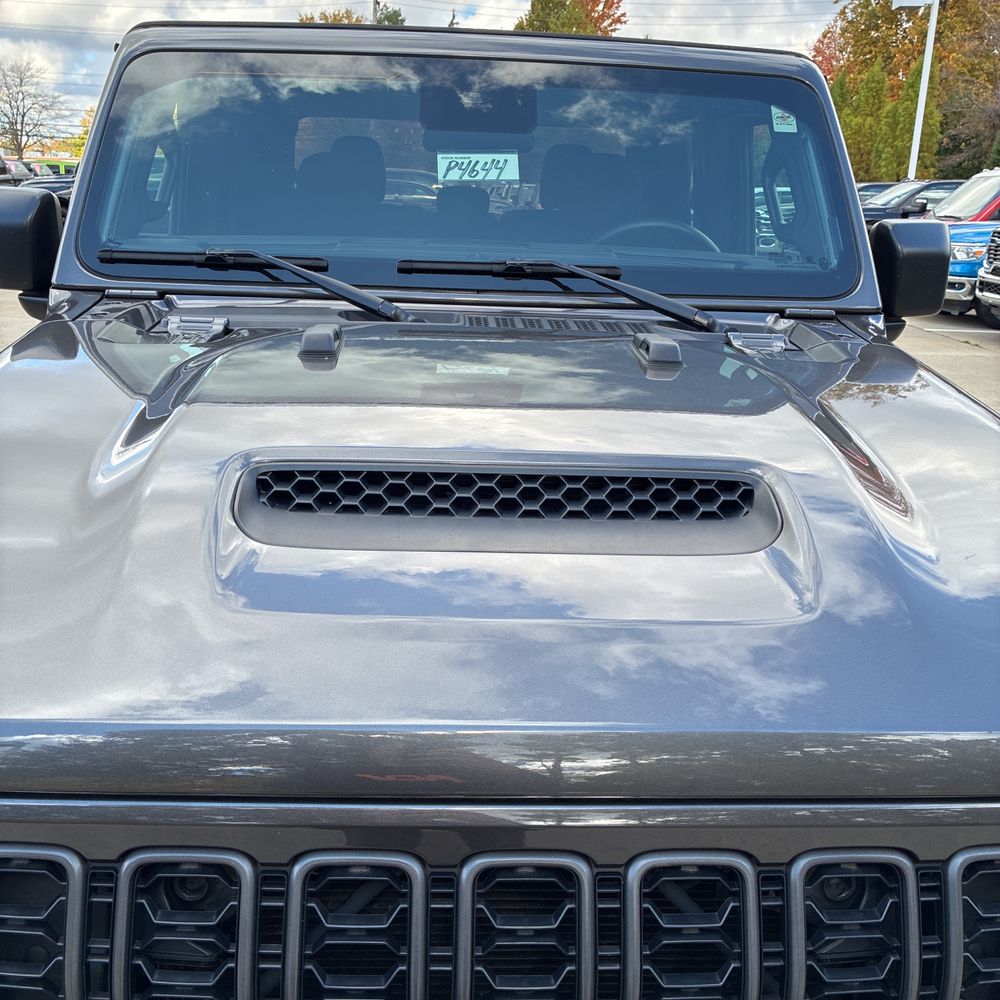 2024 Jeep Gladiator Mojave