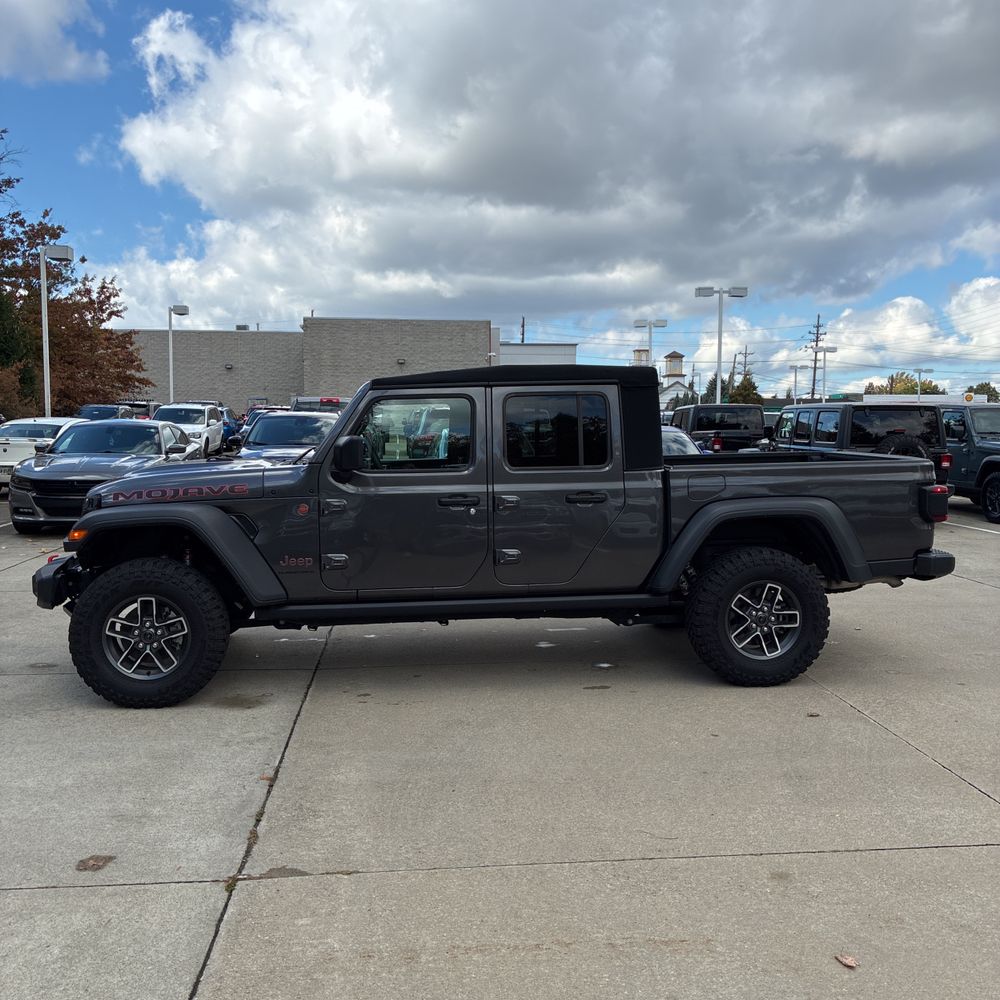 2024 Jeep Gladiator Mojave