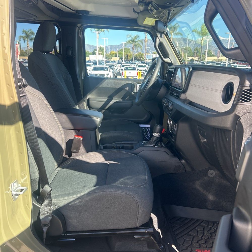 2025 Jeep Gladiator NightHawk