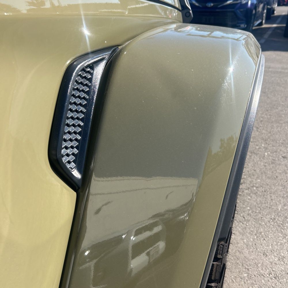 2025 Jeep Gladiator NightHawk