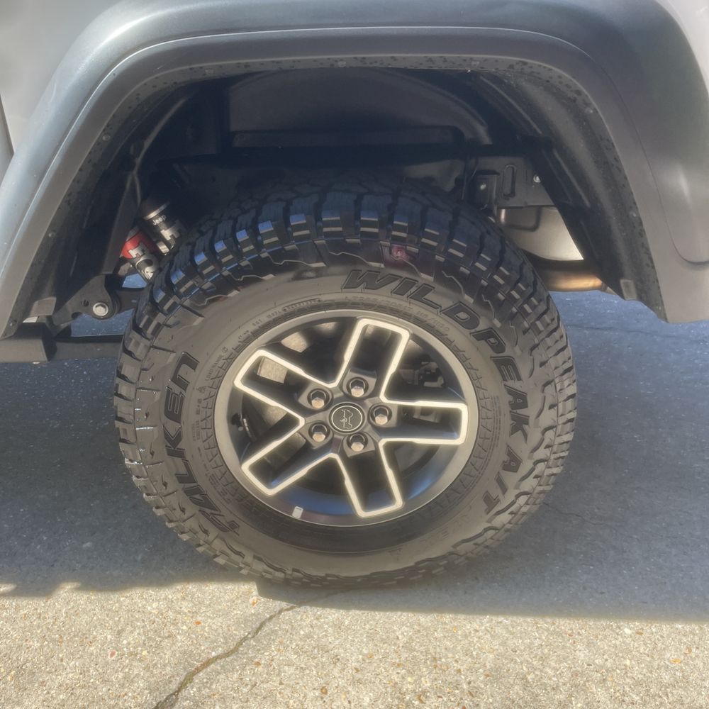 2025 Jeep Gladiator Mojave