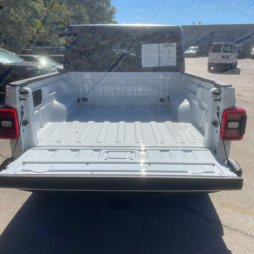 2025 Jeep Gladiator Mojave
