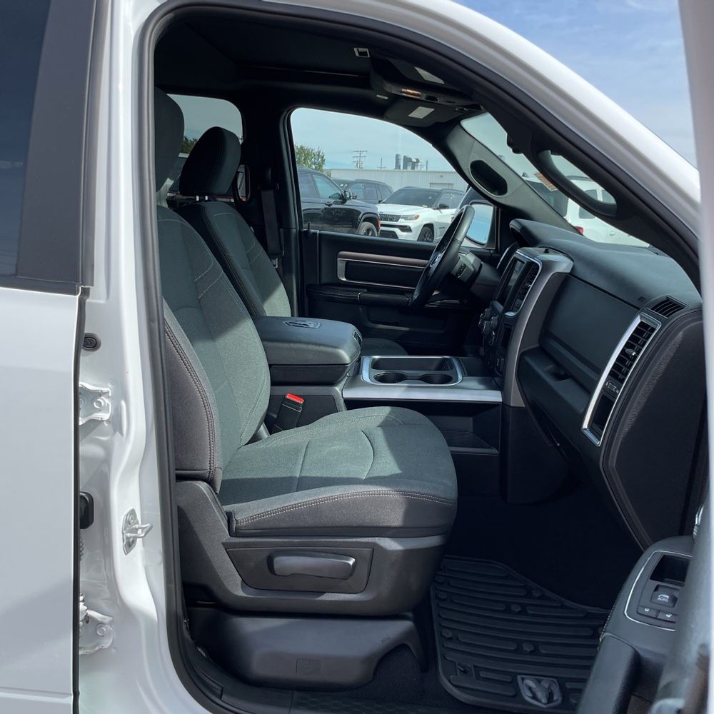 2024 Ram 1500 Classic Warlock