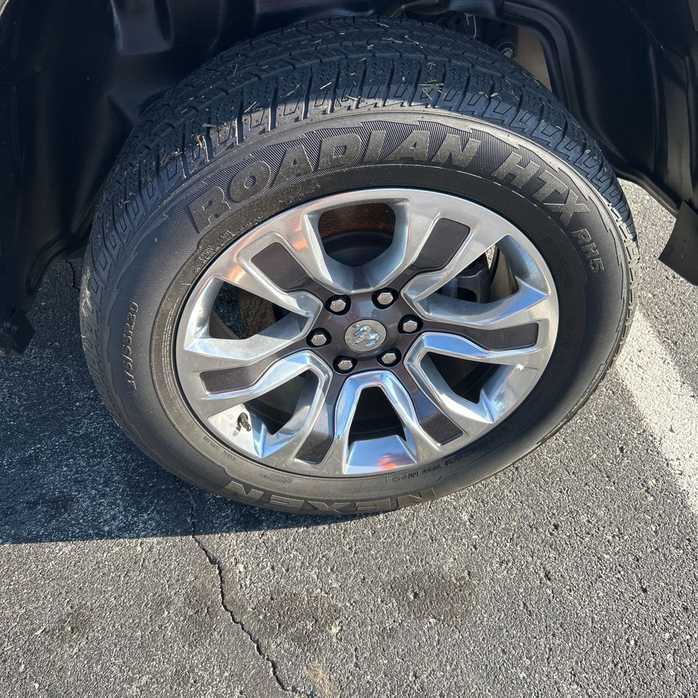 2023 Ram 1500 Limited Crew Cab 4WD SWB