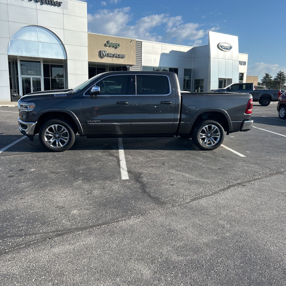 2023 Ram 1500 Limited Crew Cab 4WD SWB