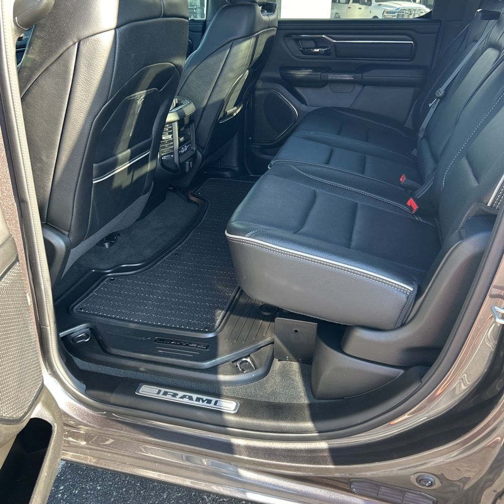 2023 Ram 1500 Limited Crew Cab 4WD SWB