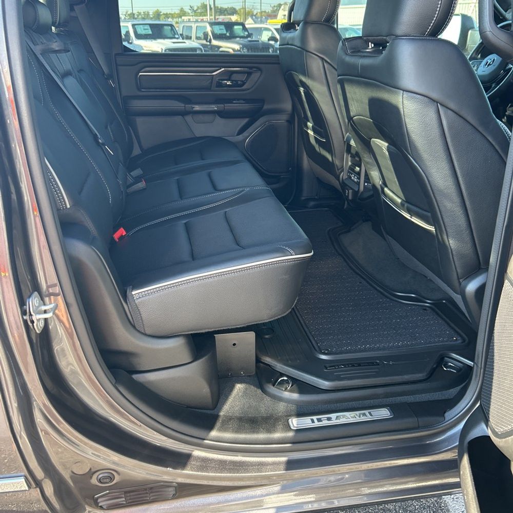 2023 Ram 1500 Limited Crew Cab 4WD SWB