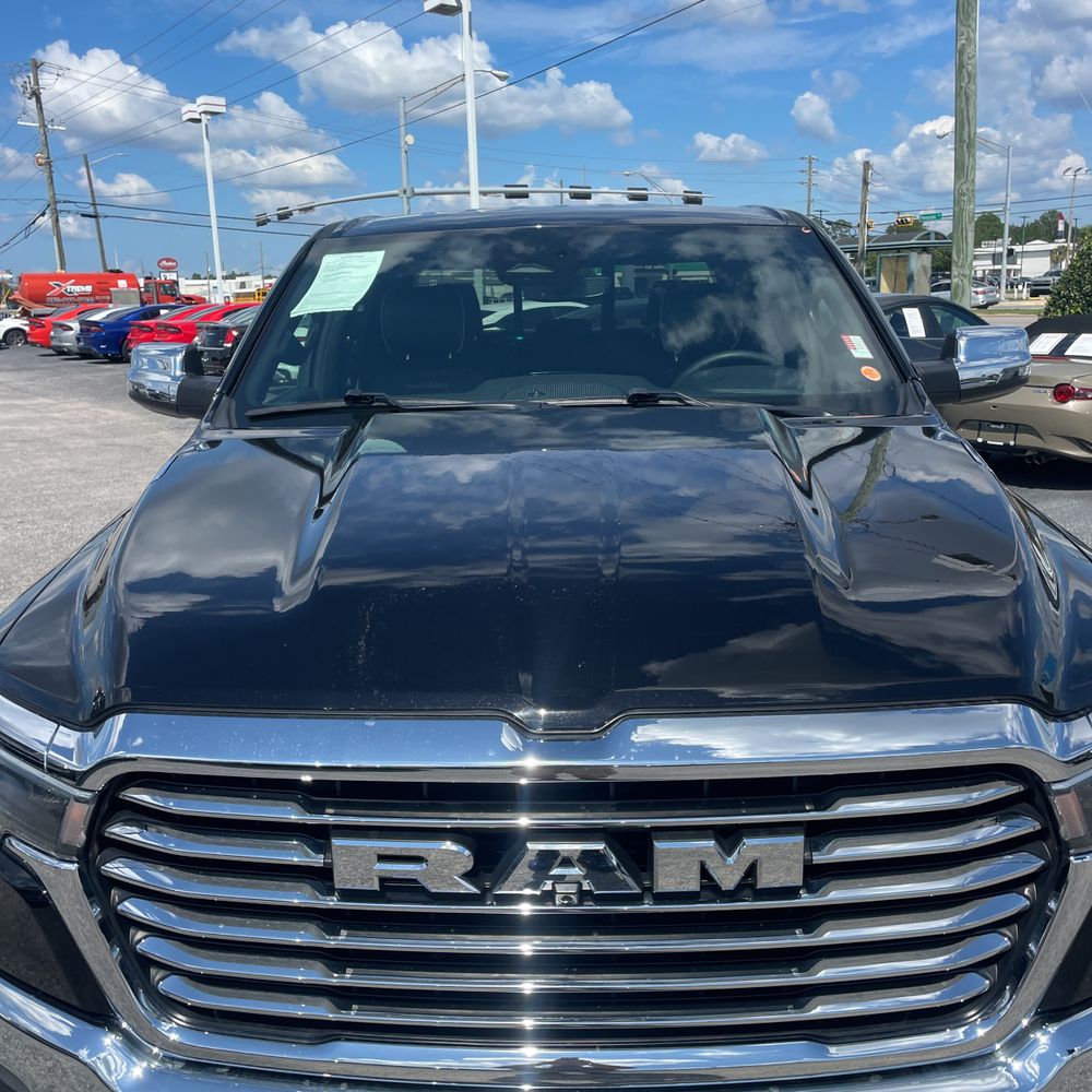 2025 Ram 1500 Laramie