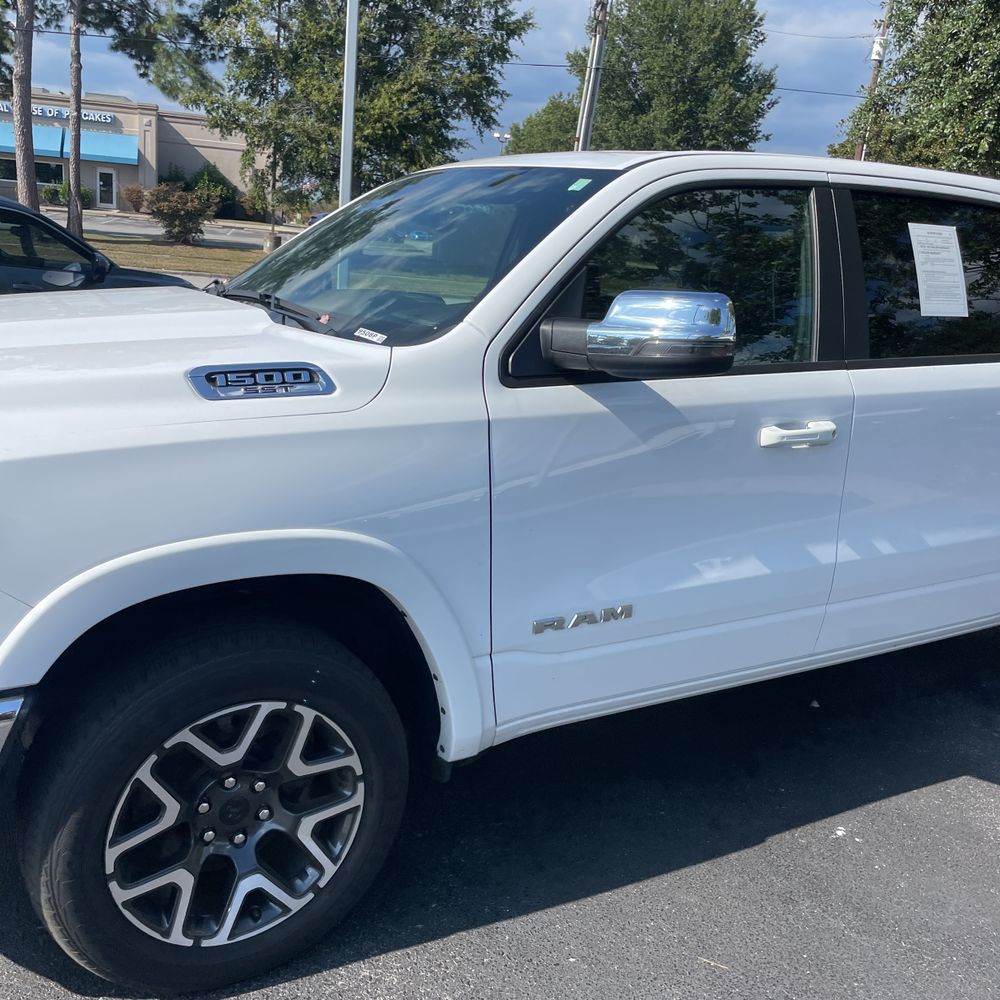 2025 Ram 1500 Laramie