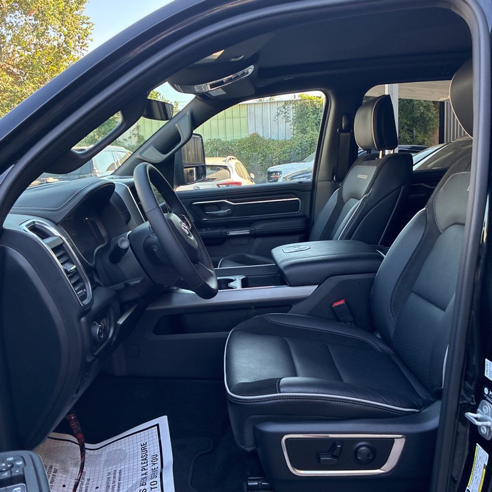 2025 Ram 1500 Laramie