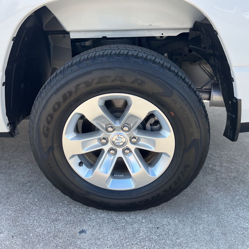 2024 Ram 1500 Laramie