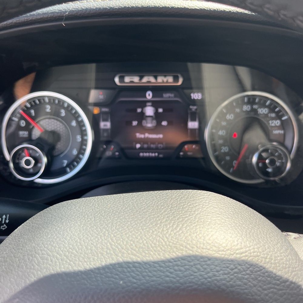 2024 Ram 1500 Laramie