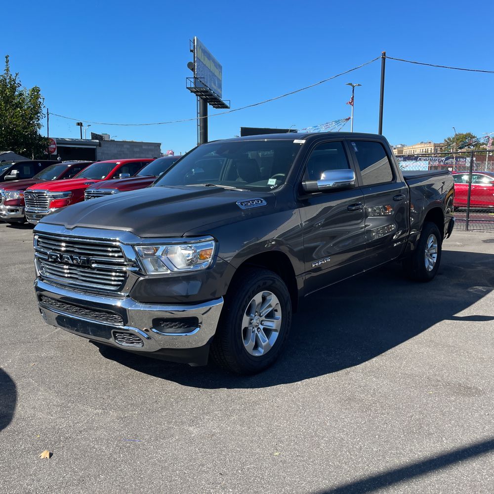 2024 Ram 1500 Laramie
