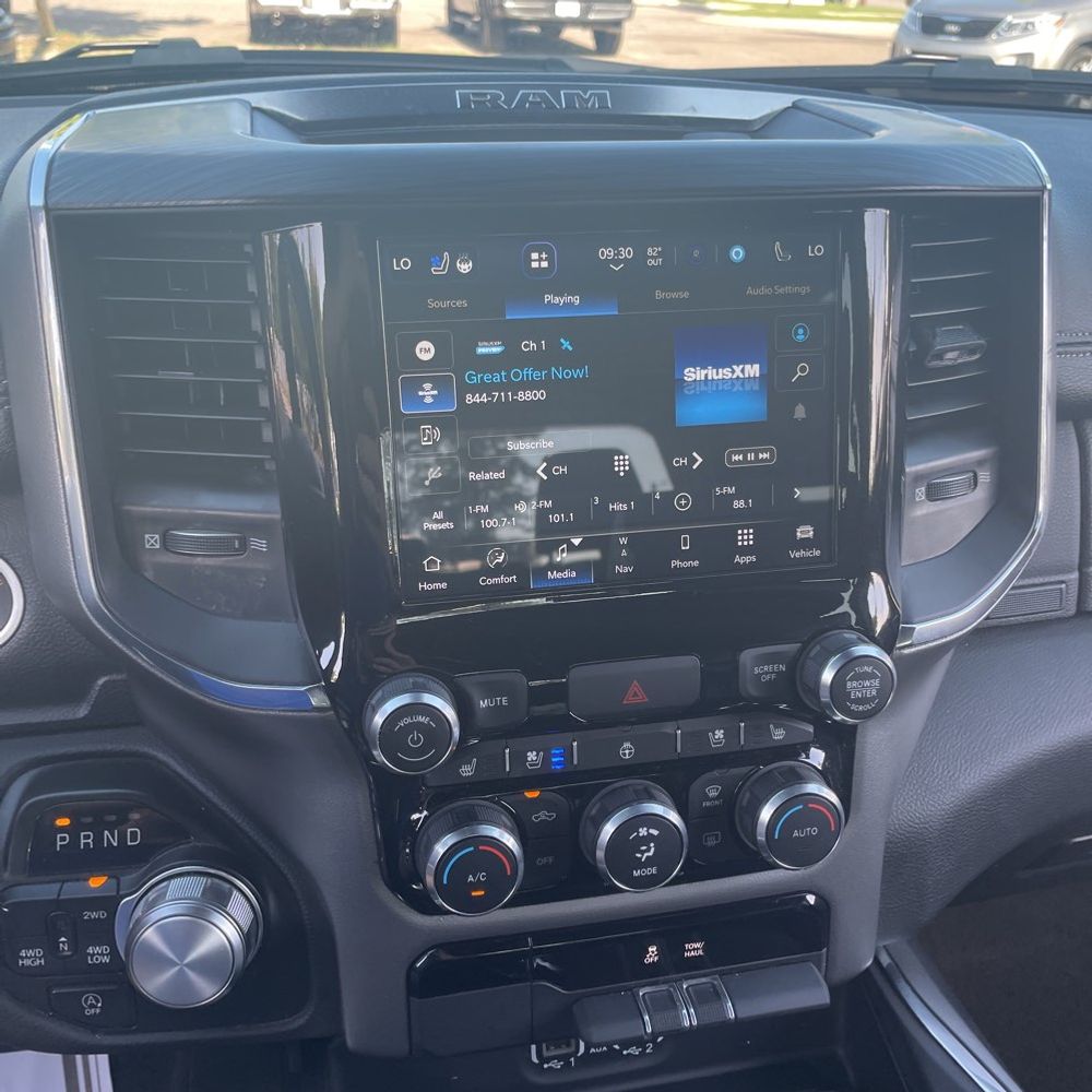 2024 Ram 1500 Laramie