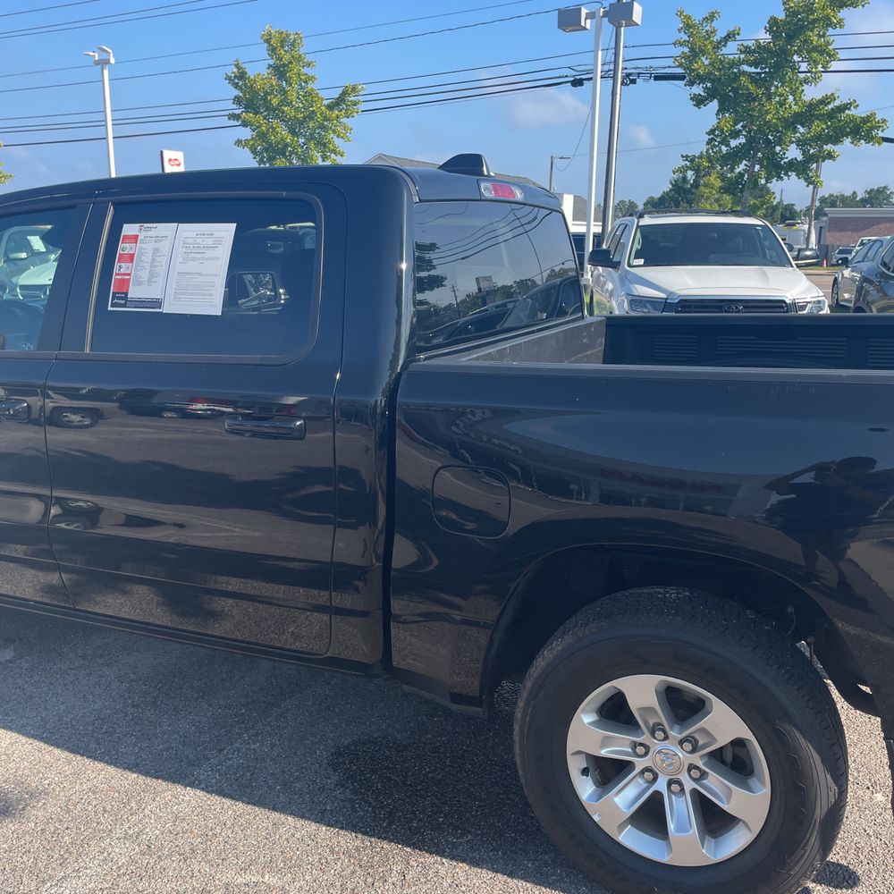 2024 Ram 1500 Laramie