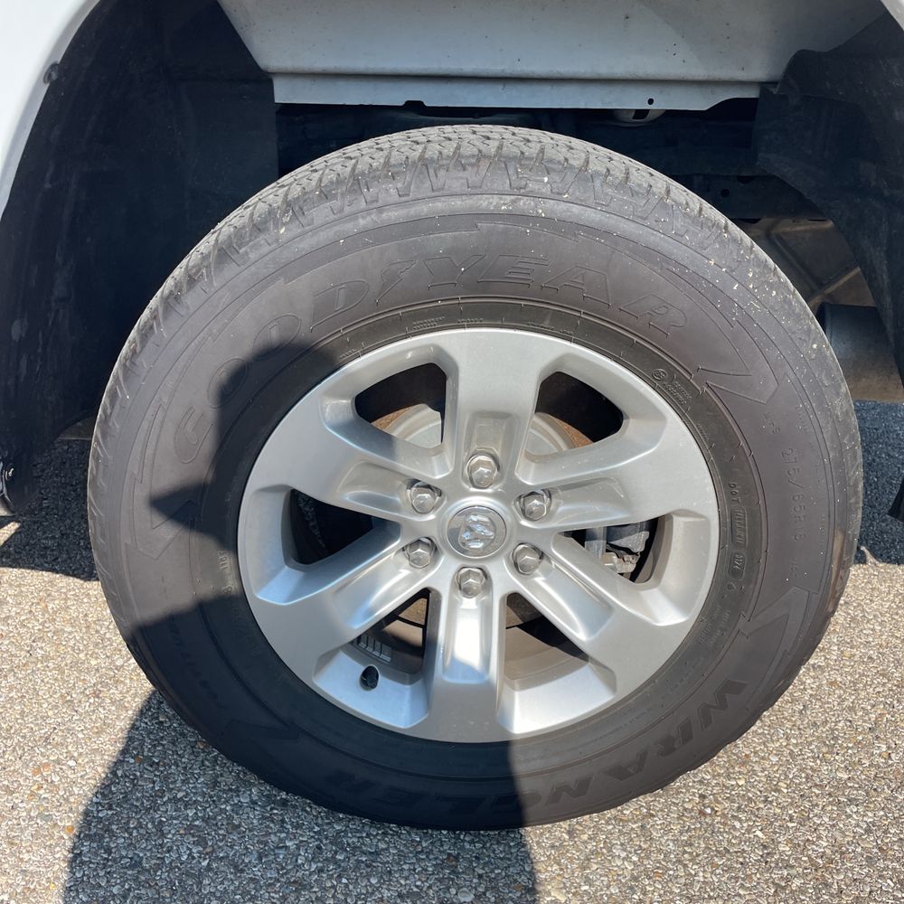 2024 Ram 1500 Laramie