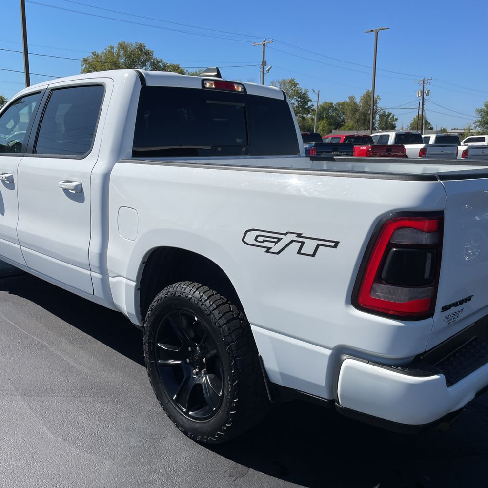 2022 Ram 1500 Sport