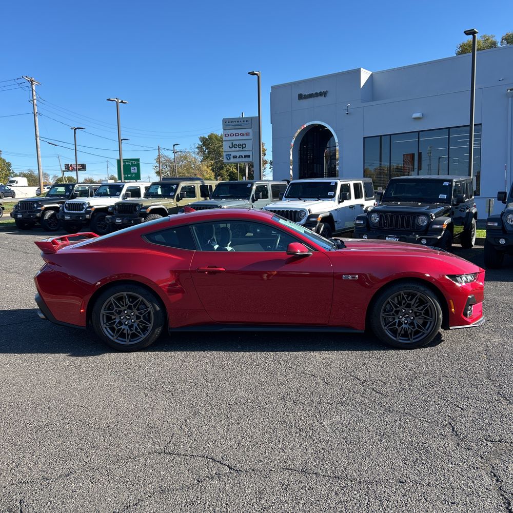 2024 Ford Mustang GT Premium