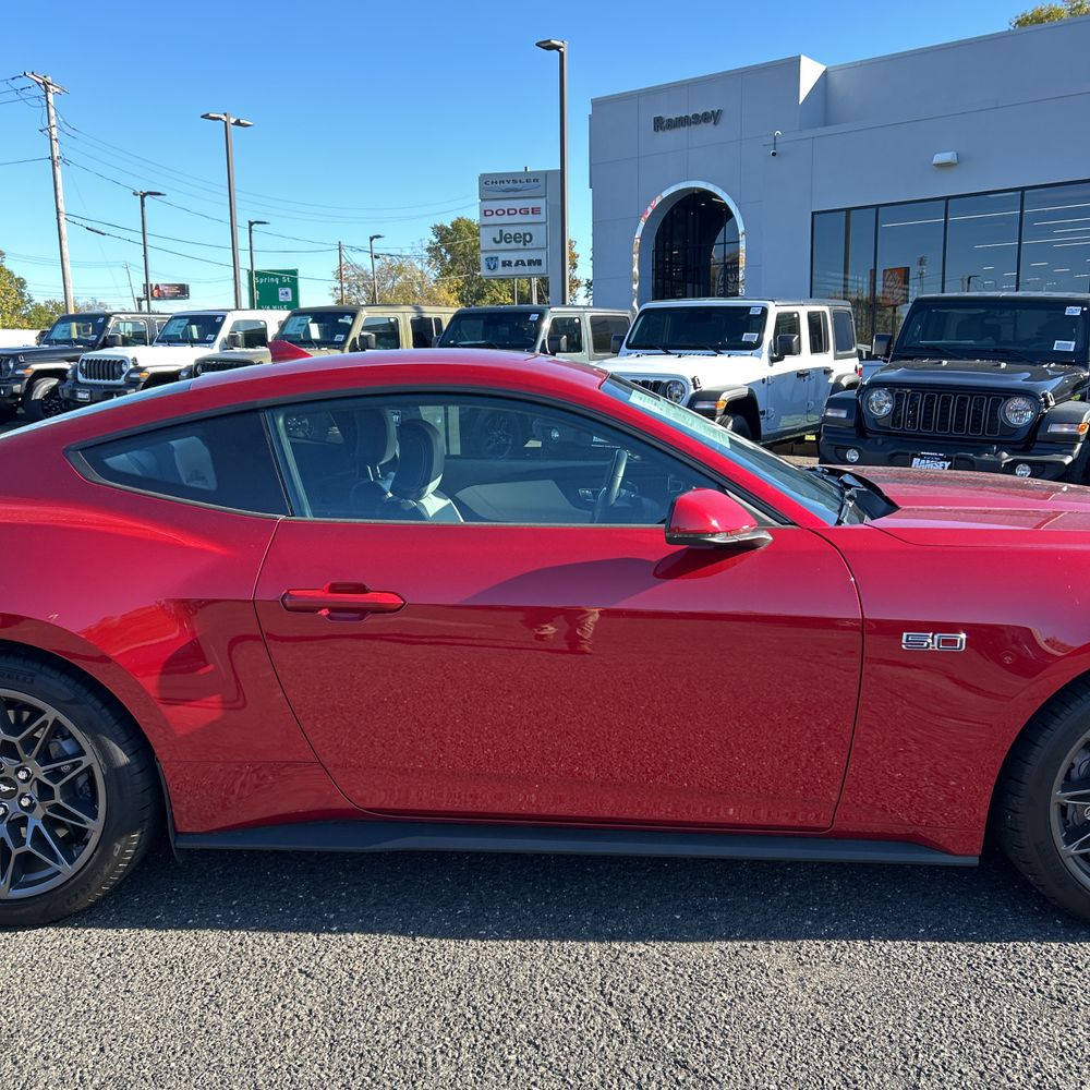 2024 Ford Mustang GT Premium