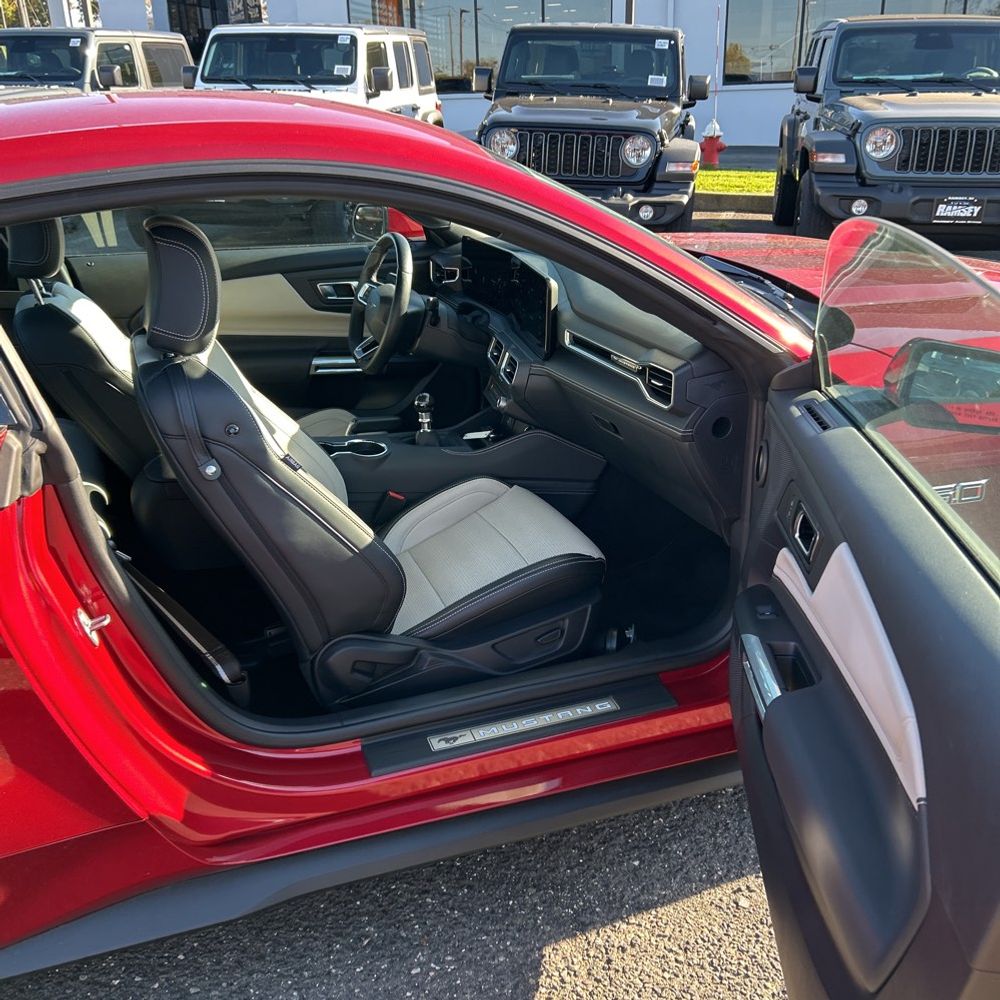 2024 Ford Mustang GT Premium