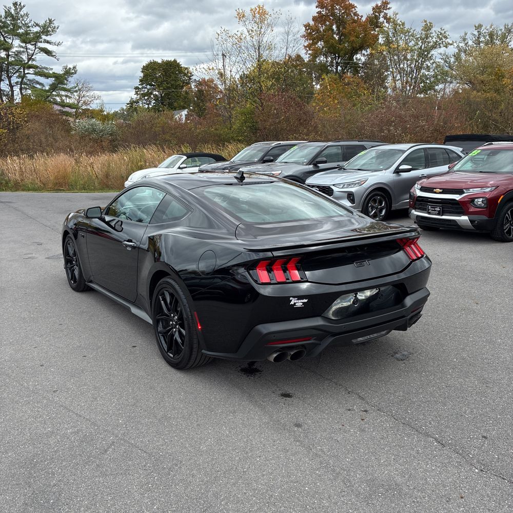 2024 Ford Mustang GT Premium
