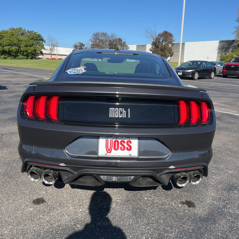 2022 Ford Mustang Mach 1