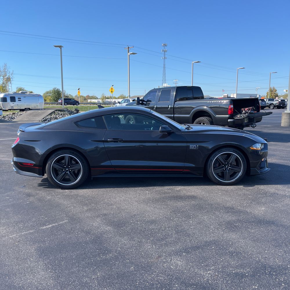 2022 Ford Mustang Mach 1