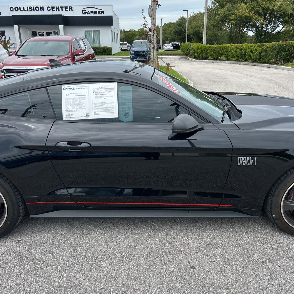 2022 Ford Mustang Mach 1