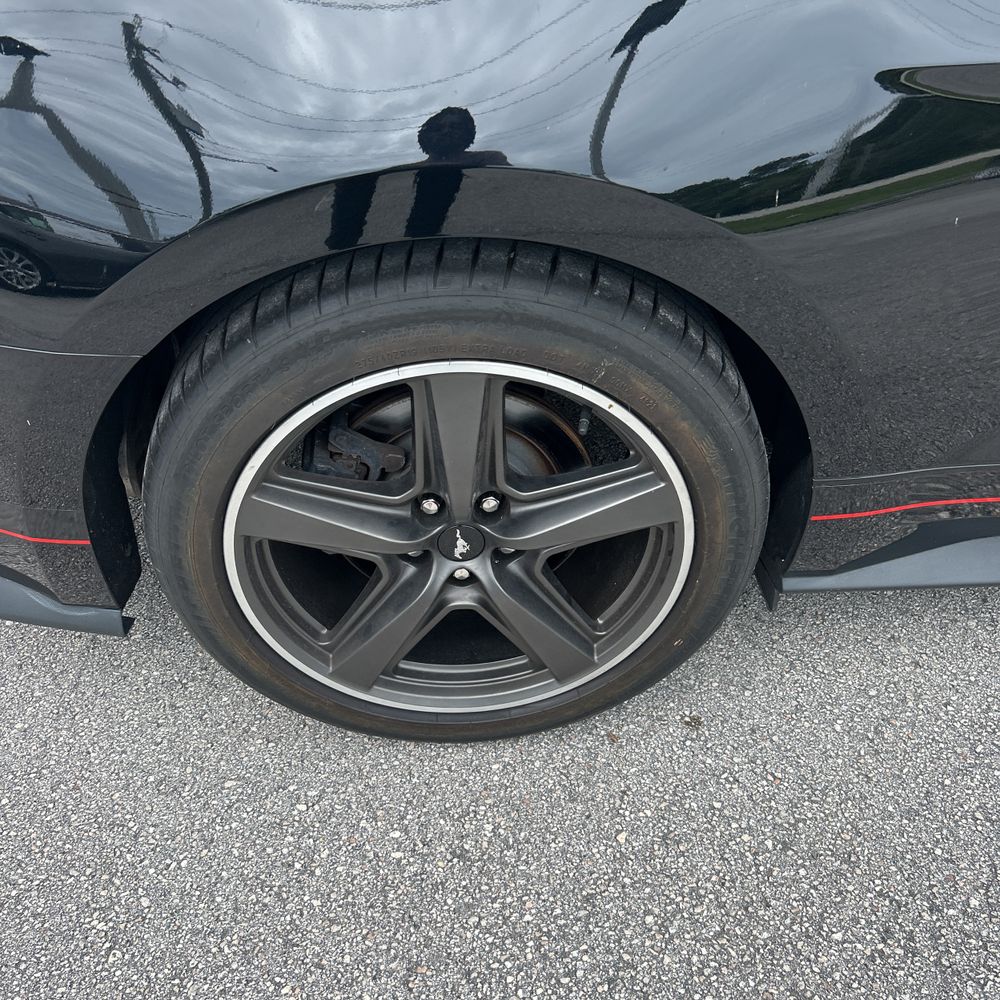 2022 Ford Mustang Mach 1