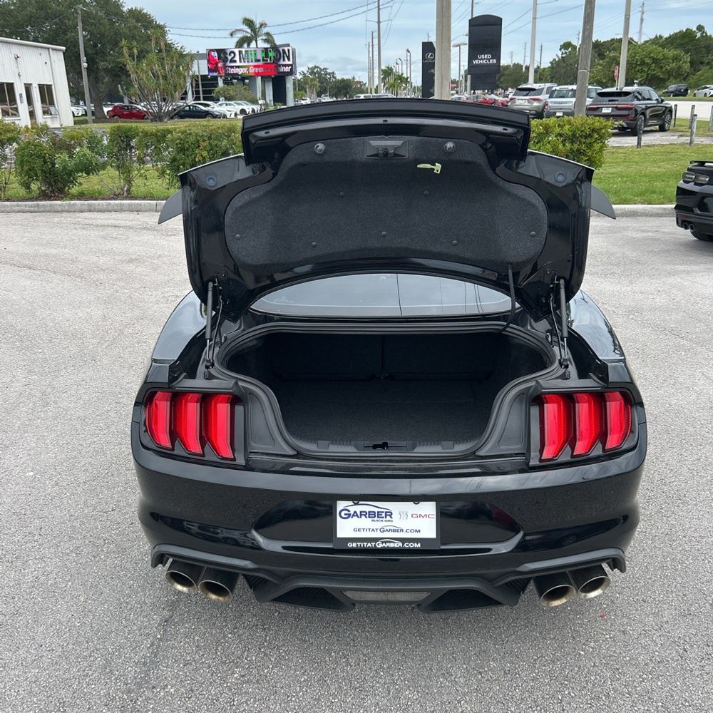 2022 Ford Mustang Mach 1
