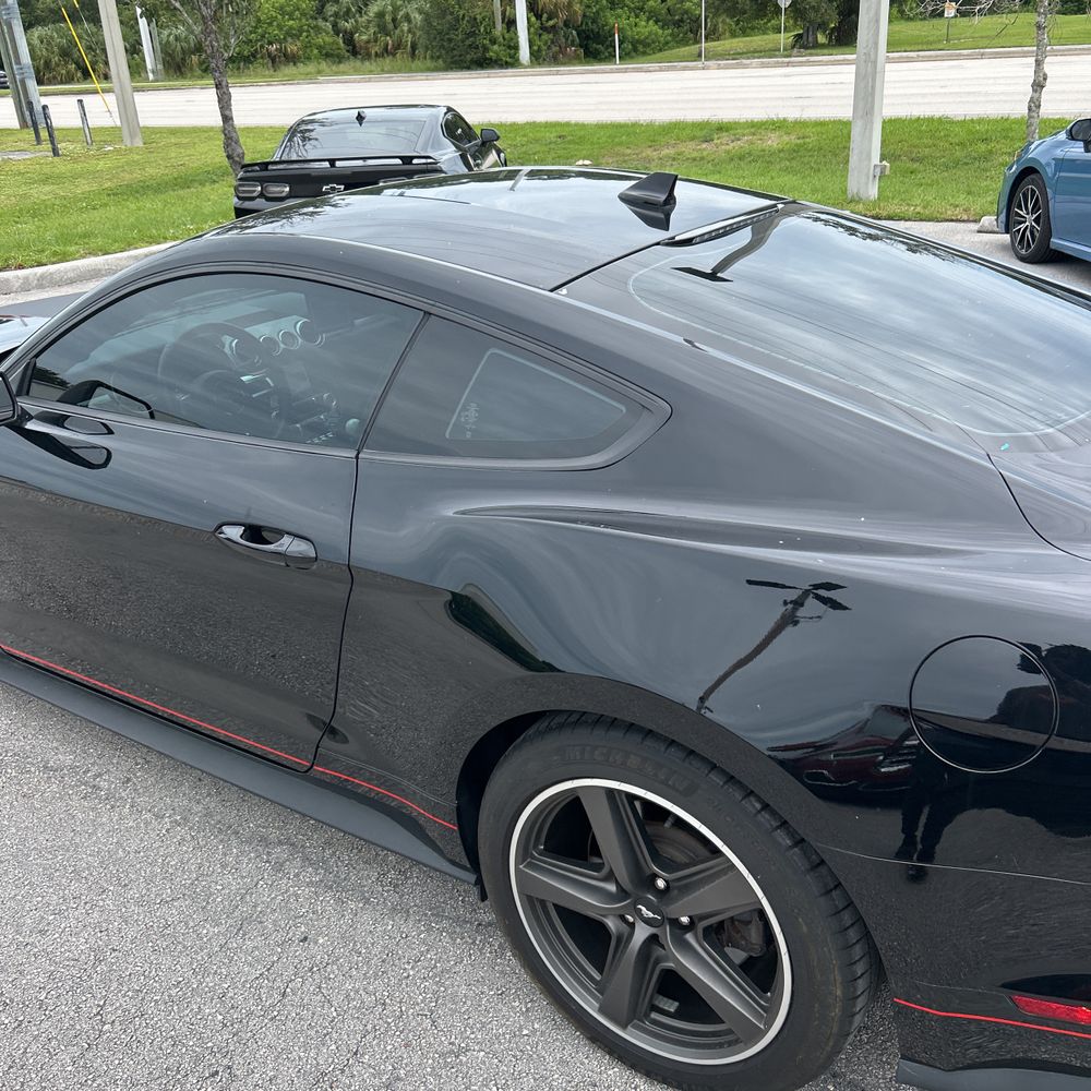 2022 Ford Mustang Mach 1