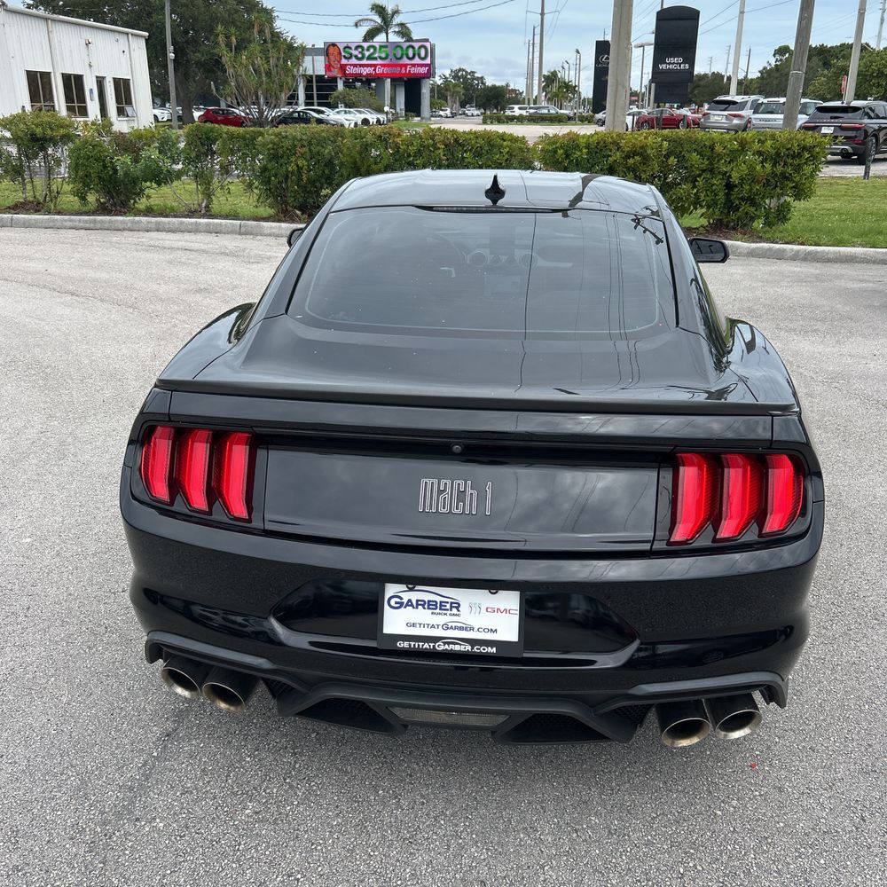 2022 Ford Mustang Mach 1