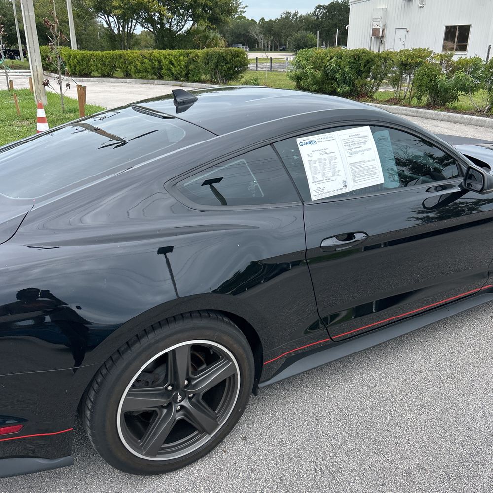 2022 Ford Mustang Mach 1