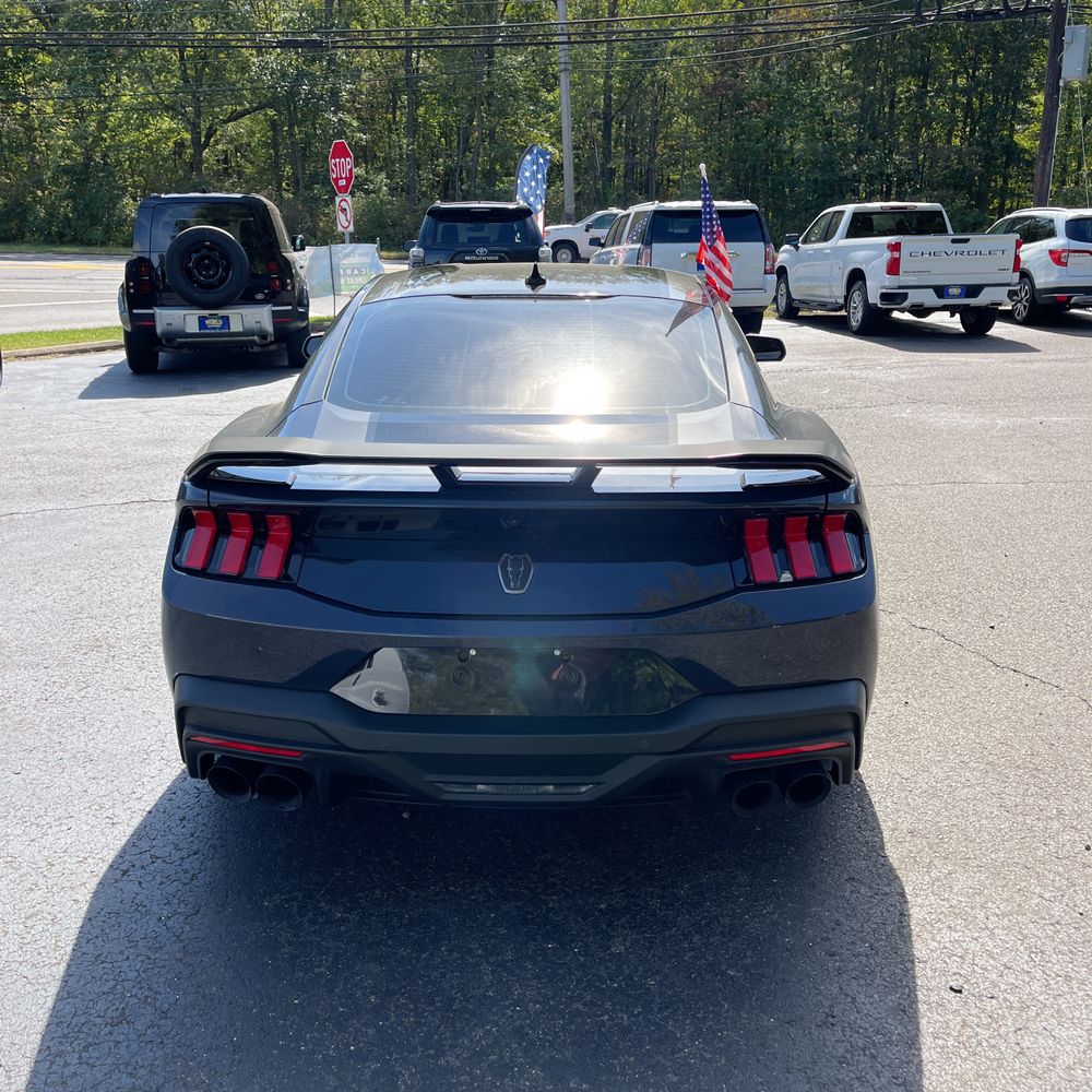 2024 Ford Mustang Dark Horse