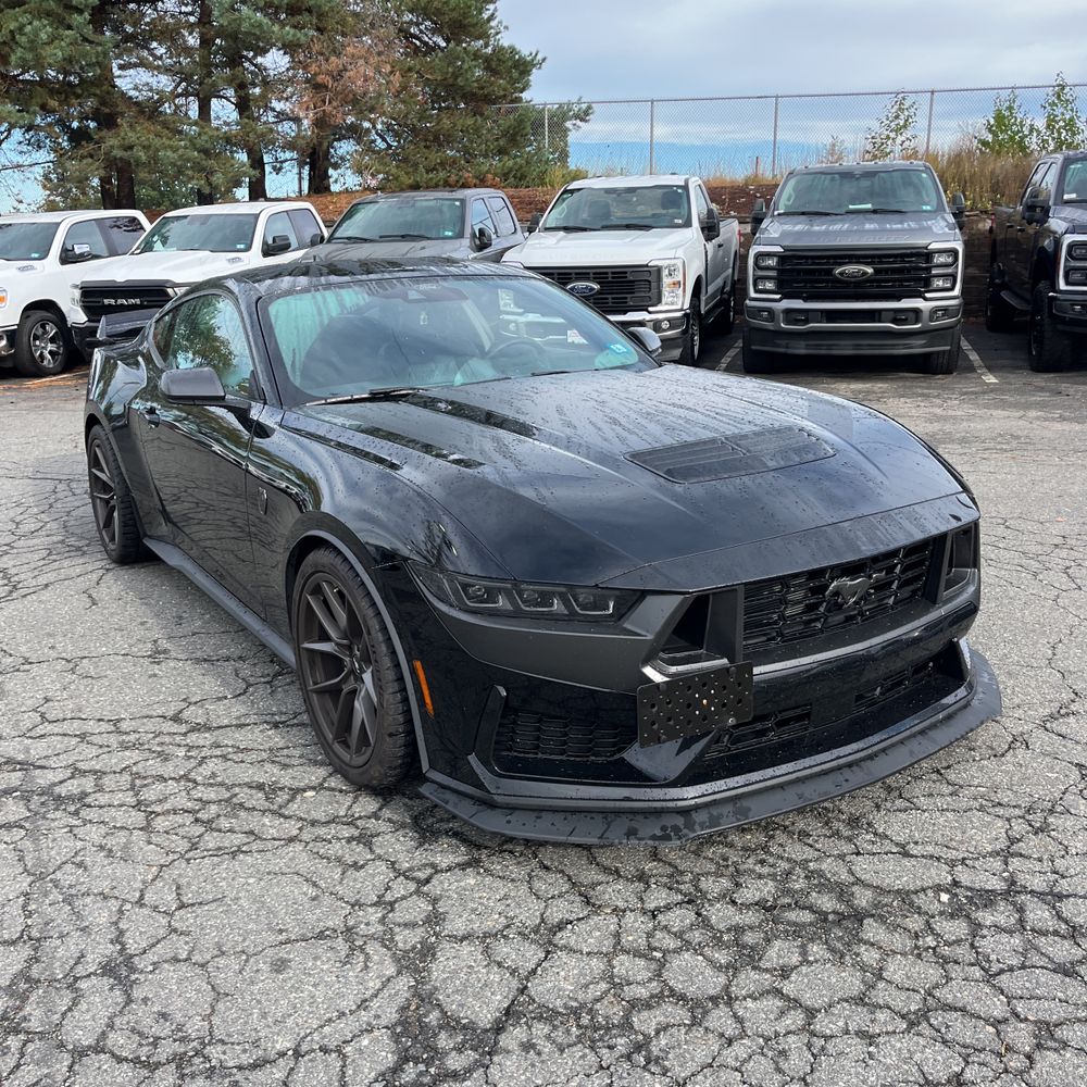 2024 Ford Mustang Dark Horse