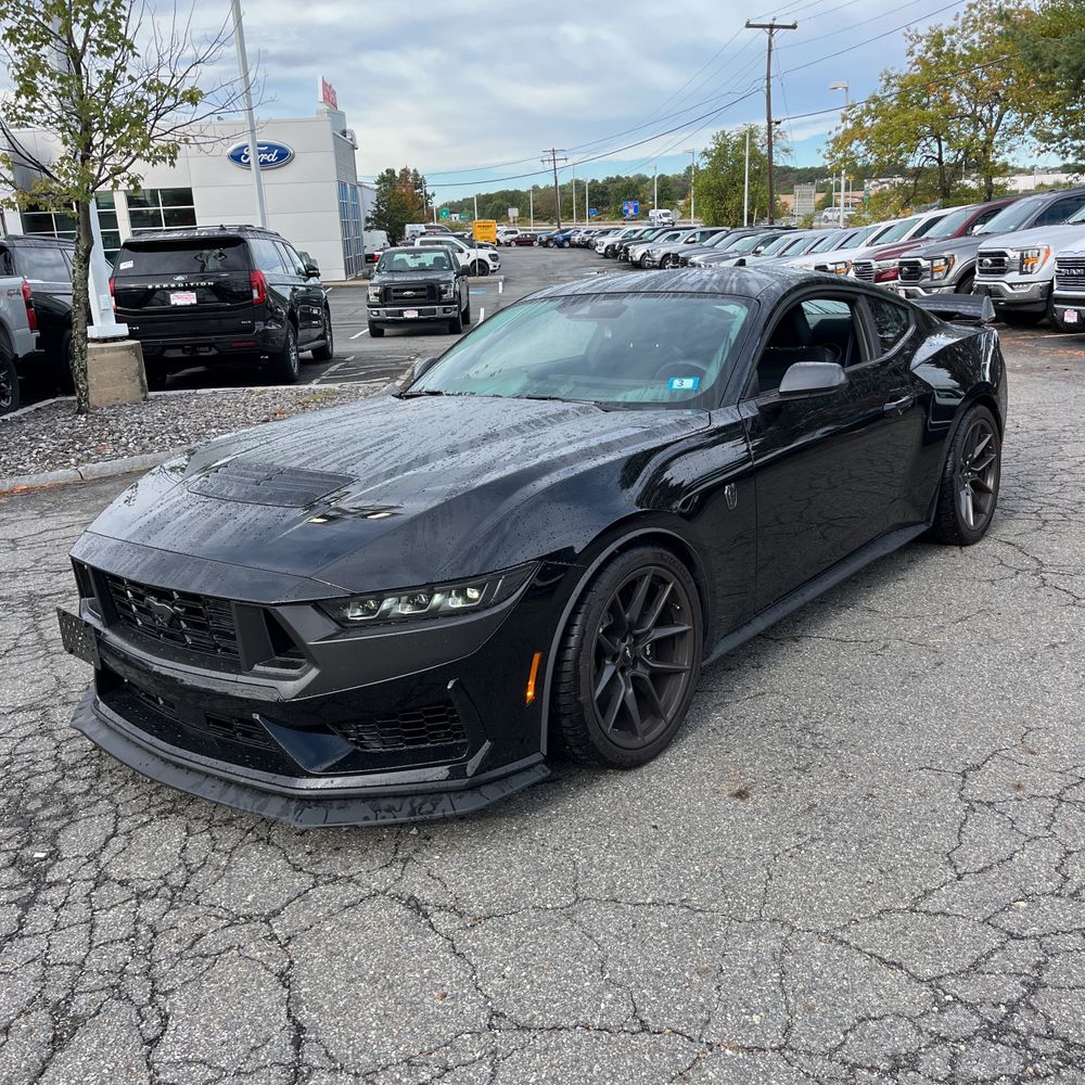 2024 Ford Mustang Dark Horse