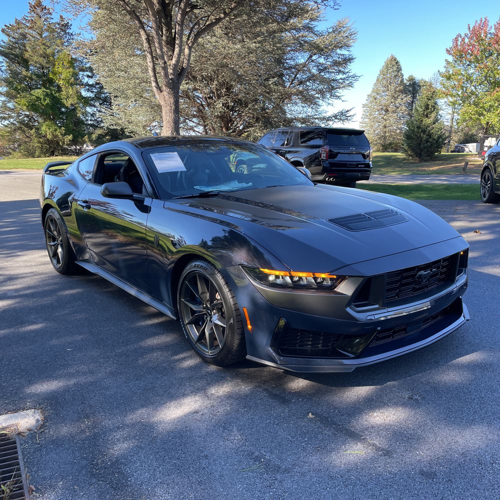 2025 Ford Mustang Dark Horse