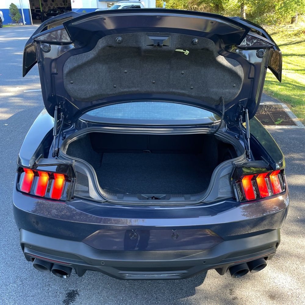 2025 Ford Mustang Dark Horse