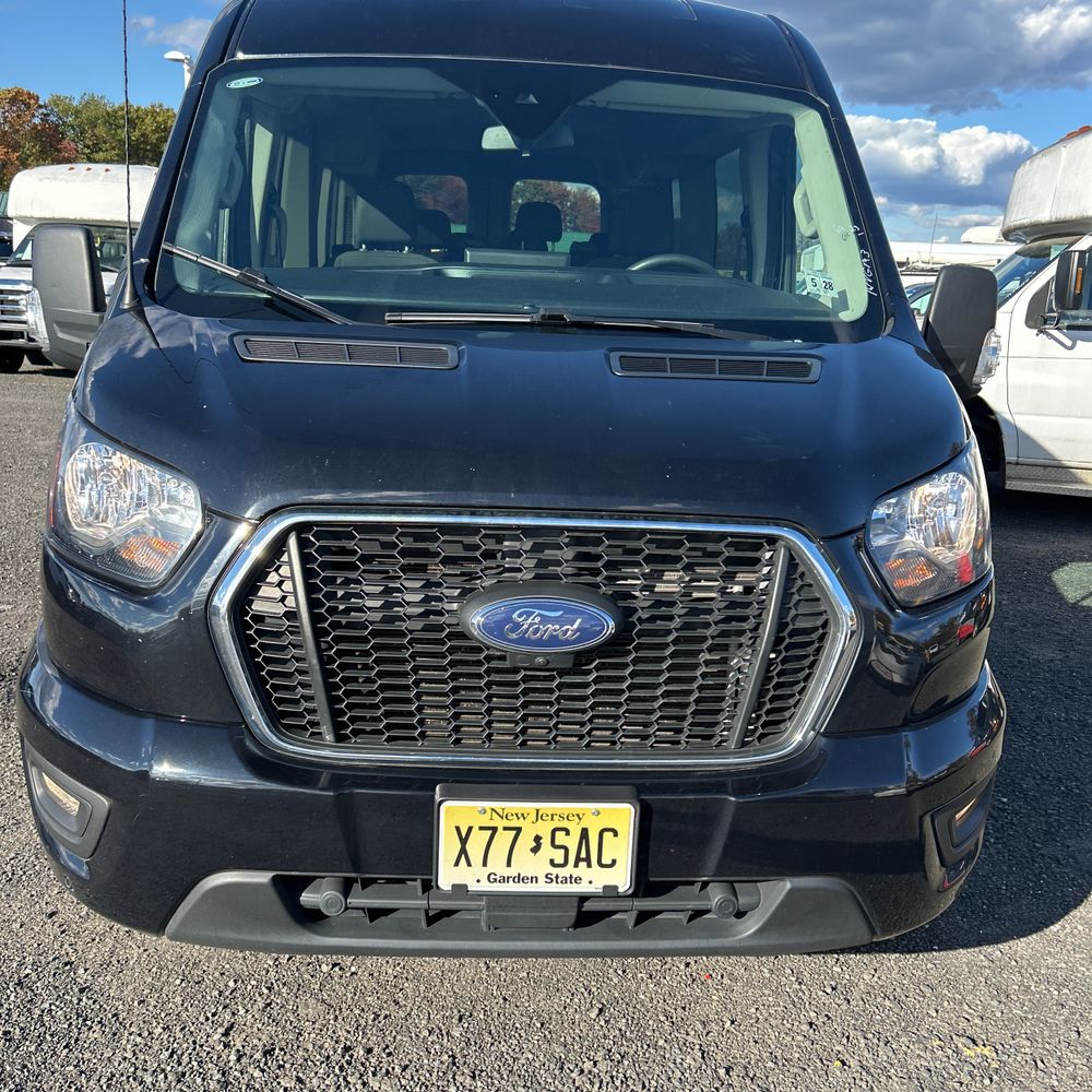 2023 Ford Transit 350 XLT