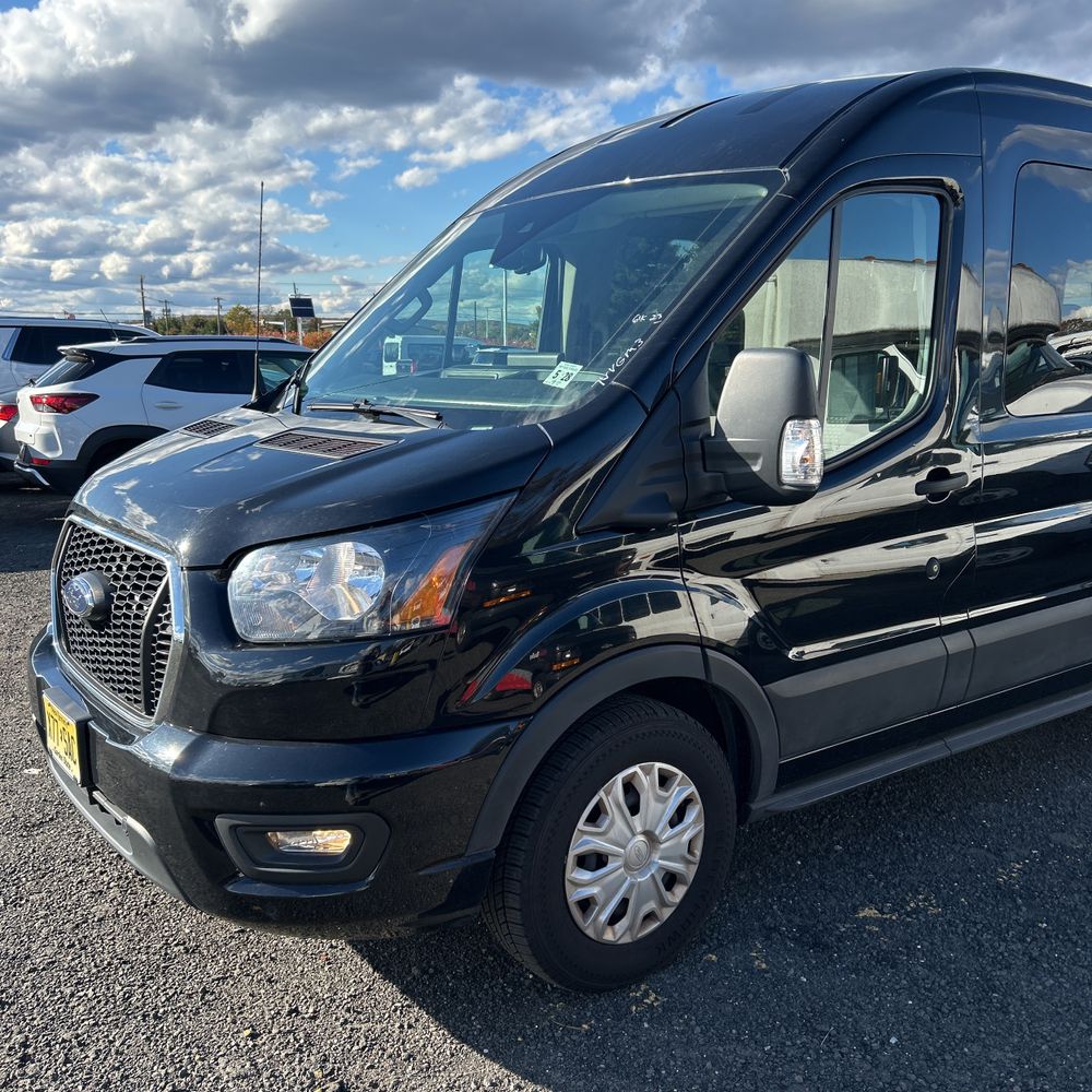 2023 Ford Transit 350 XLT