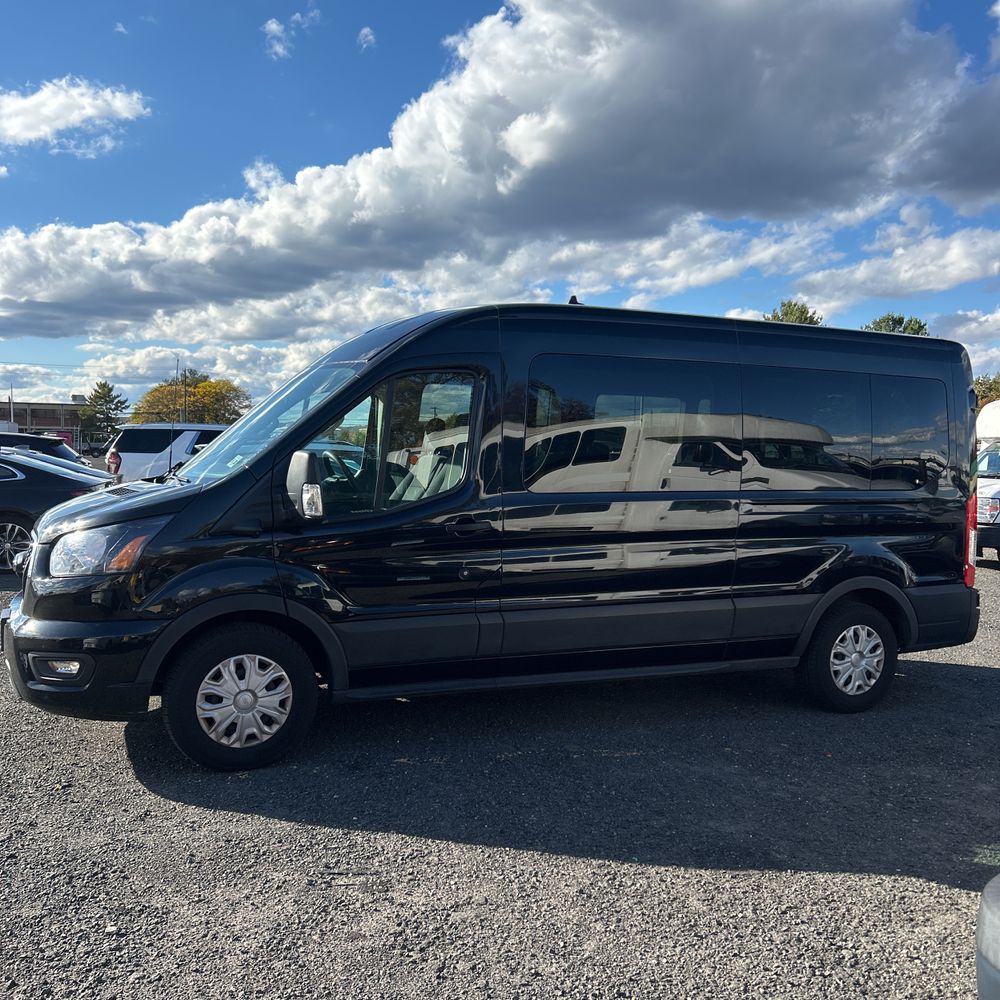 2023 Ford Transit 350 XLT