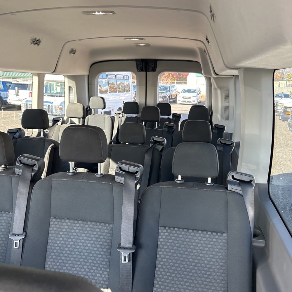 2023 Ford Transit 350 XLT