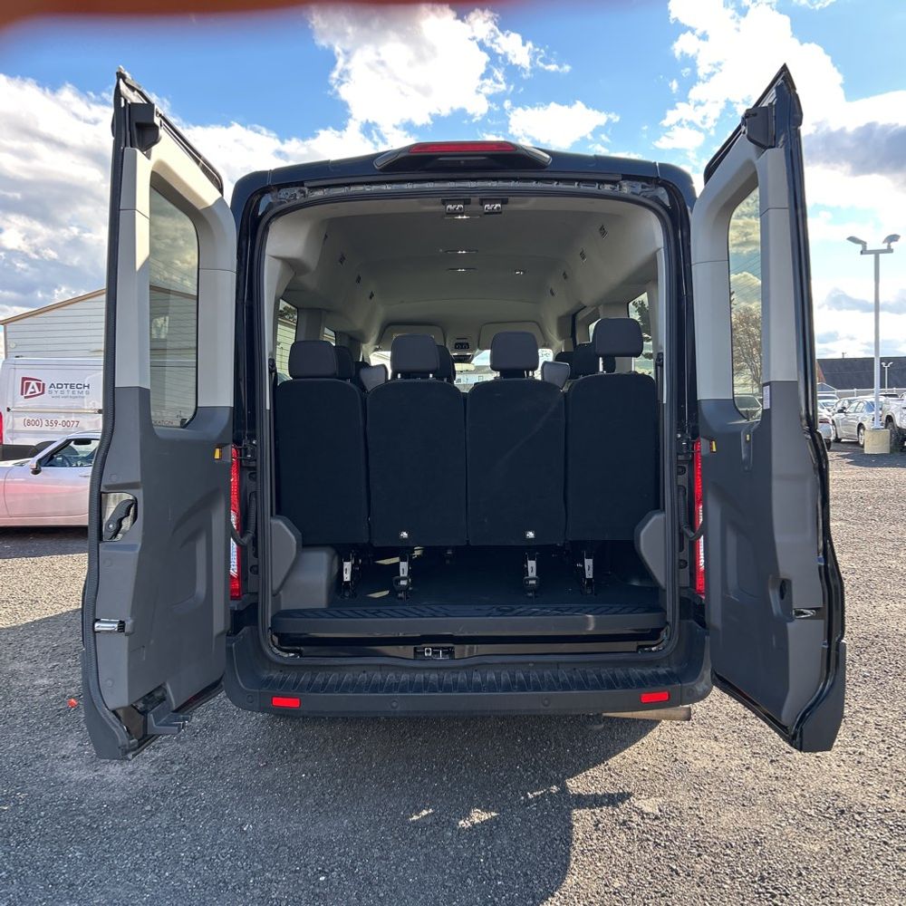 2023 Ford Transit 350 XLT