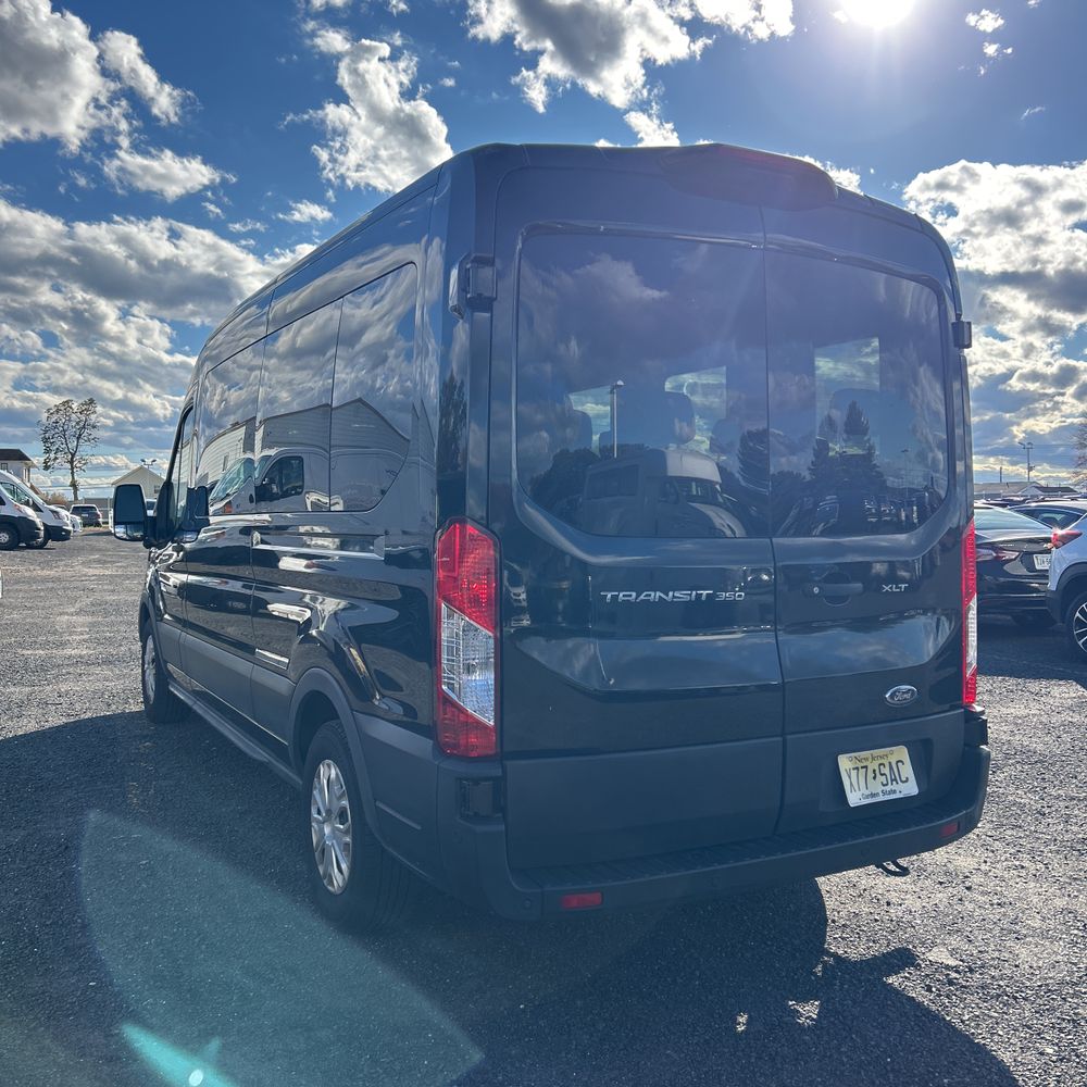 2023 Ford Transit 350 XLT