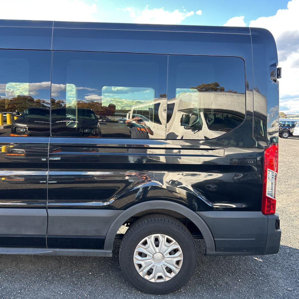 2023 Ford Transit 350 XLT